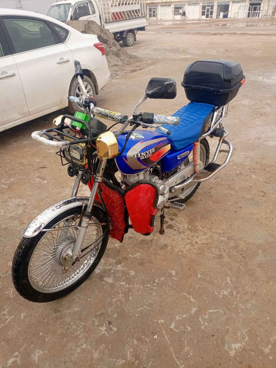 سلام عليكم موطور اللبيع فيومه سلف شرط خمسه گير مديل 2020 دراجه نضيفه حيل مامتعوبه سعر450 وبي مجال مكان تكريت الناعمه الستفسار علا رغم***********
