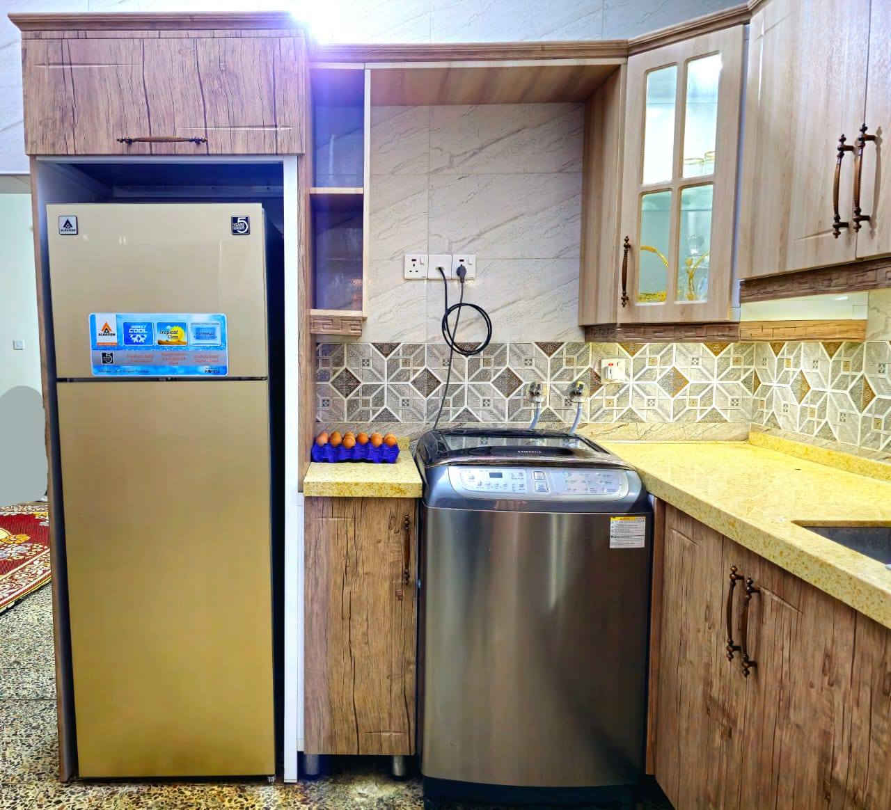 كاونتر HDF مستعمل
الكاونتر مع السنك 4 امتار و نصف مرمر كوارتز نظيف 100% 

الملحق 3 أمتار و نصف 

الابواب HDF و الداخل المنيوم

مكاني بغداد الجديدة 
للتواصل على الرقم ***********
