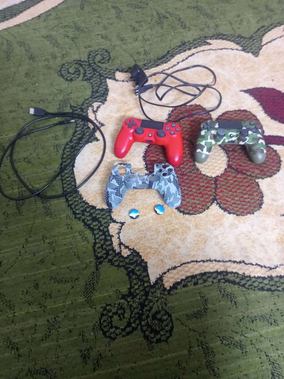 السلام عليكم PS4 سلم مهكر نظام 11 الهارد نص تيره ويا 6 العاب  ويا ثنين يدات وحده الحمره اصلية والثانية العسكرية تجارية ويا HD و واير البلي ويا كامل ملحقات و البلي ما مفتوح استعمال قليل
السعر 300 الف وبي مجال  الرقم *********** و موجود واتساب المكان بغداد الدولعي
السلام عليكم PS4 سلم مهكر نظام 11 الهارد نص تيره ويا 6 العاب  ويا ثنين يدات وحده الحمره اصلية والثانية العسكرية تجارية ويا HD و واير البلي ويا كامل ملحقات و البلي ما مفتوح استعمال قليل
