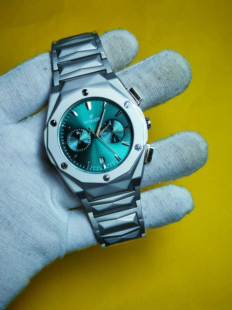 قطعه مفوله

كوالتي جدا عالي

مقاوم للماء

مختم بالكامل

اطار تيتانيوم بالكامل

ظهر مختم بالكامل ومحفور

للحجز والاستفسار التواصل دايركت او واتساب *********** او ***********
