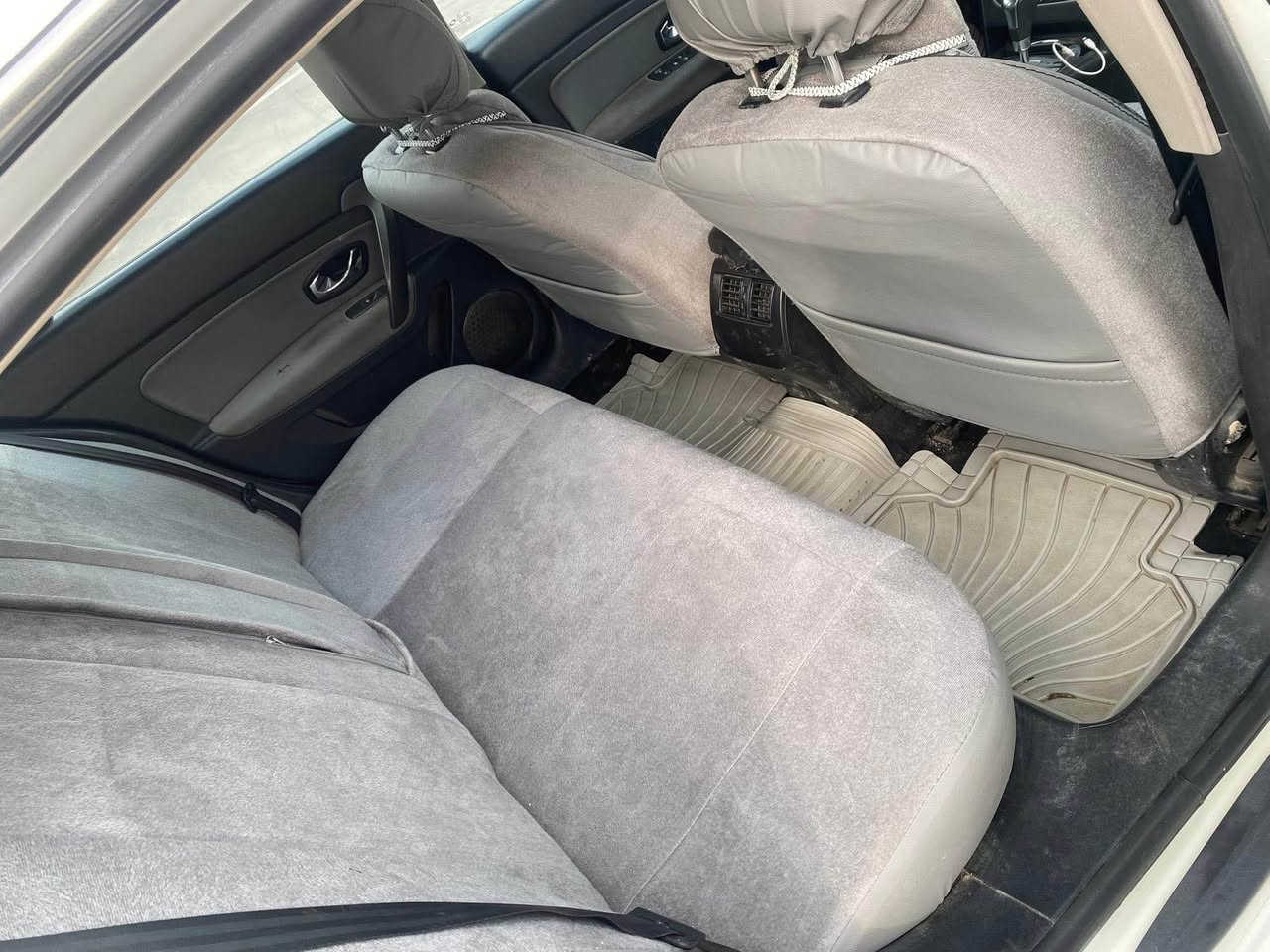 السلام عليكم 
رينو سافران 2016 
لون ابيض غير محدد 
مكفولة من الحادث والصبغ والشخوط 
كفالة كير ومحرك 
رقم بابل 
السعر 107
للتواصل 
رقم الموبايل *********** ديوانية, القادسية
