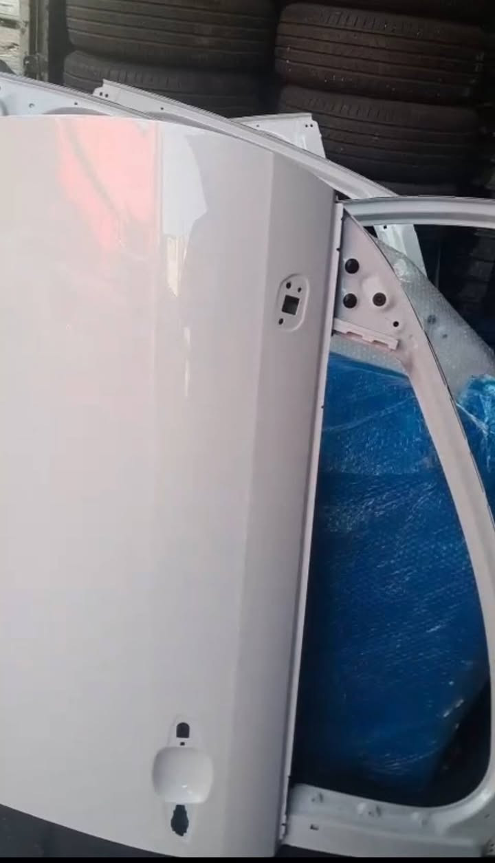 السلام عليكم 
متوفر ابواب BYD      
نوع سيل
كن بلس
شرط من سيارة زيرو ***********
شرط سونار
العنوان حله نادر حي الصناعي مقابل المجمع الامريكي محمد الموسوي 
***********
متوفر توصيل كافه محافظات العراق
