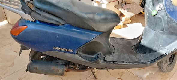 دراجه سبيسي ياباني شغاله سلف عوزله ترتيب مكاني حي الحسين الجديد قرب سعر 350 اوراق بسمي ***********
