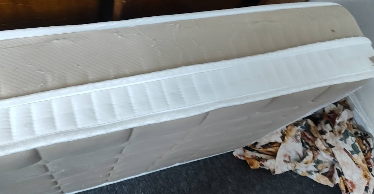 دوشك ارتفاع ٢٠ طول ١٩٠ في ٩٠ لبيع اشترو وطلع كبير  لبيع مكان الدورة سعر ٨٠


**إذا كنت صاحب هذا الإعلان وتريد حذفه لأي سبب، رجاءا أرسل رسالة إلى الدعم الفني**