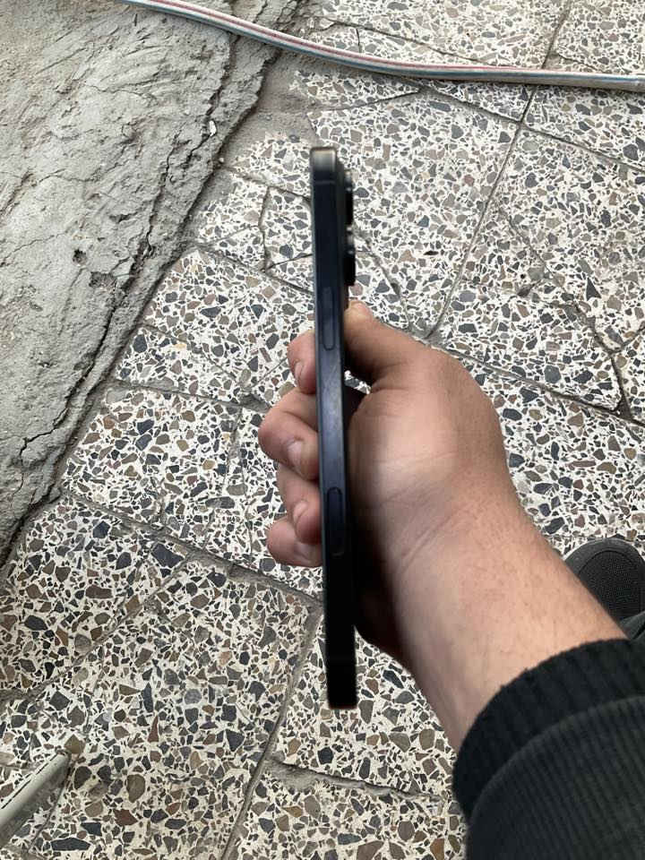 السلام عليكم ايفون 16pro max. ذاكره 256 نضافته 100‎%‎ مثل ما تشوفون بالصور شخط ما بي المكان بغداد مدينة الصدر
سعره 1450 وبي مجال
رقم التلفون *********** وموجود واتساب
