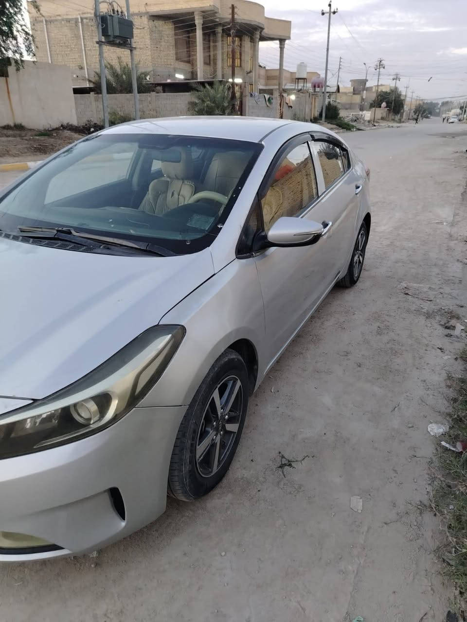 السلام عليكم ورحمه الله وبركاته للبيع كيه سيراتو موديل 2017 رقم ذي قار الإنكليزي الاتصال علئ هذا الرقم ***********
