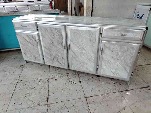 للبيع كونتر ارضى مترين نضيف شغل تقيل سعر ١١٠ بي مجال *********** اسيا ***********
