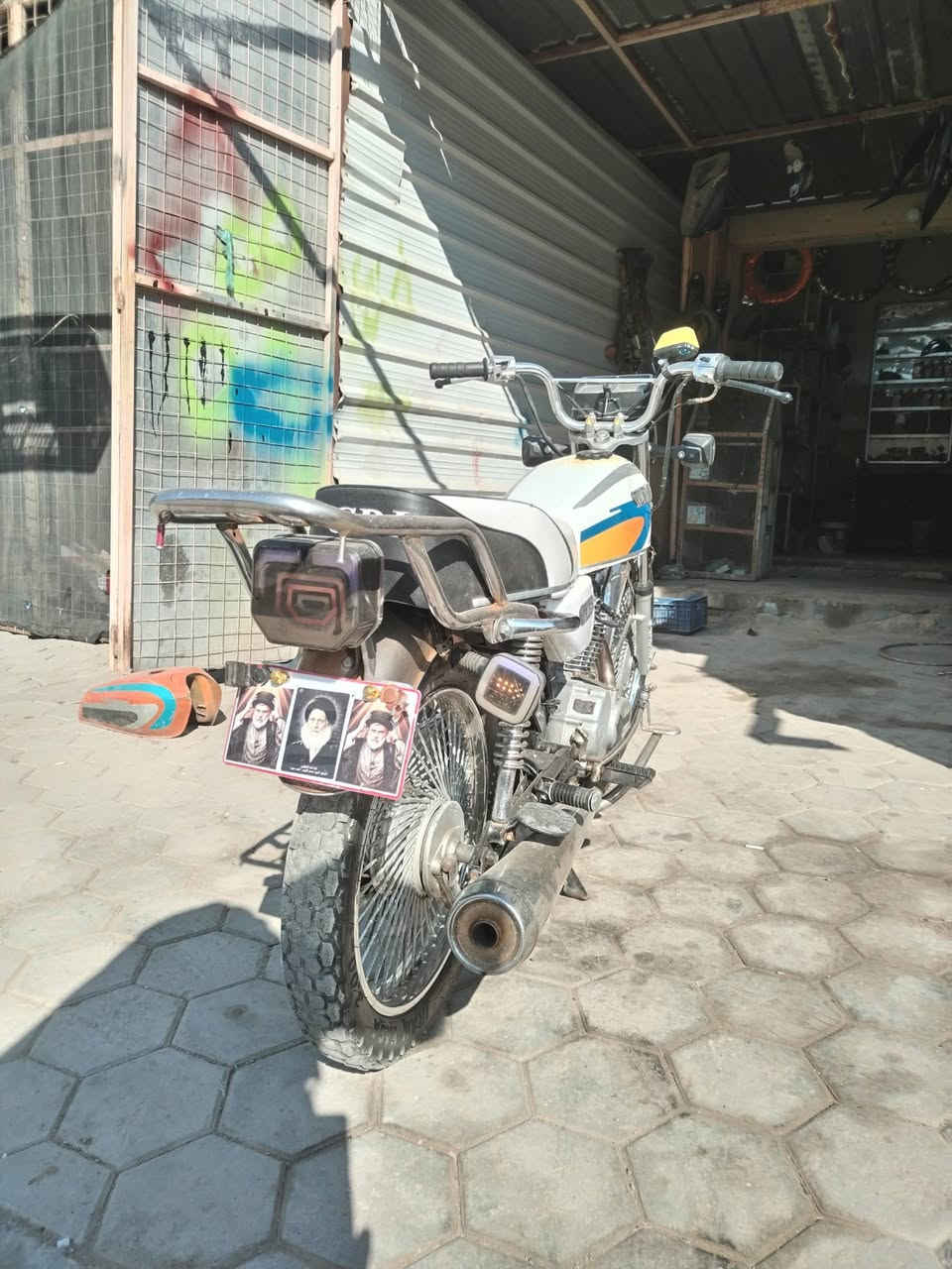 تايكر اربعه كير موديل ٢٠ اوراق كار تونيه سعر ٣٧٥وبيهه مجال مكاني بلحفريه الرقم ***********
