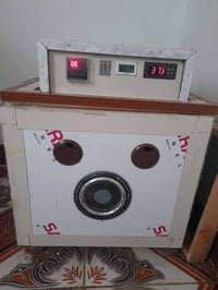 مفقس لبيع  ١٠٠ بيض تقليب اتوماتيك سعر ١٠٠ الف بمجال لطيبين  اي استفسار...