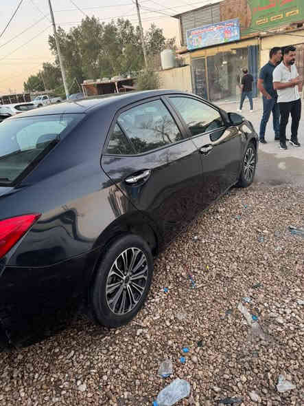 السلام عليكم..
كورلا مديل ١٨ se  صبغ بنيد فقط صور الحادث موجودة بالمنشور ماشية ٩٥ الف  سيارة بسمي السعر ١٣٢ وبيهه مجال للاستفسار الاتصال على الرقم ***********
