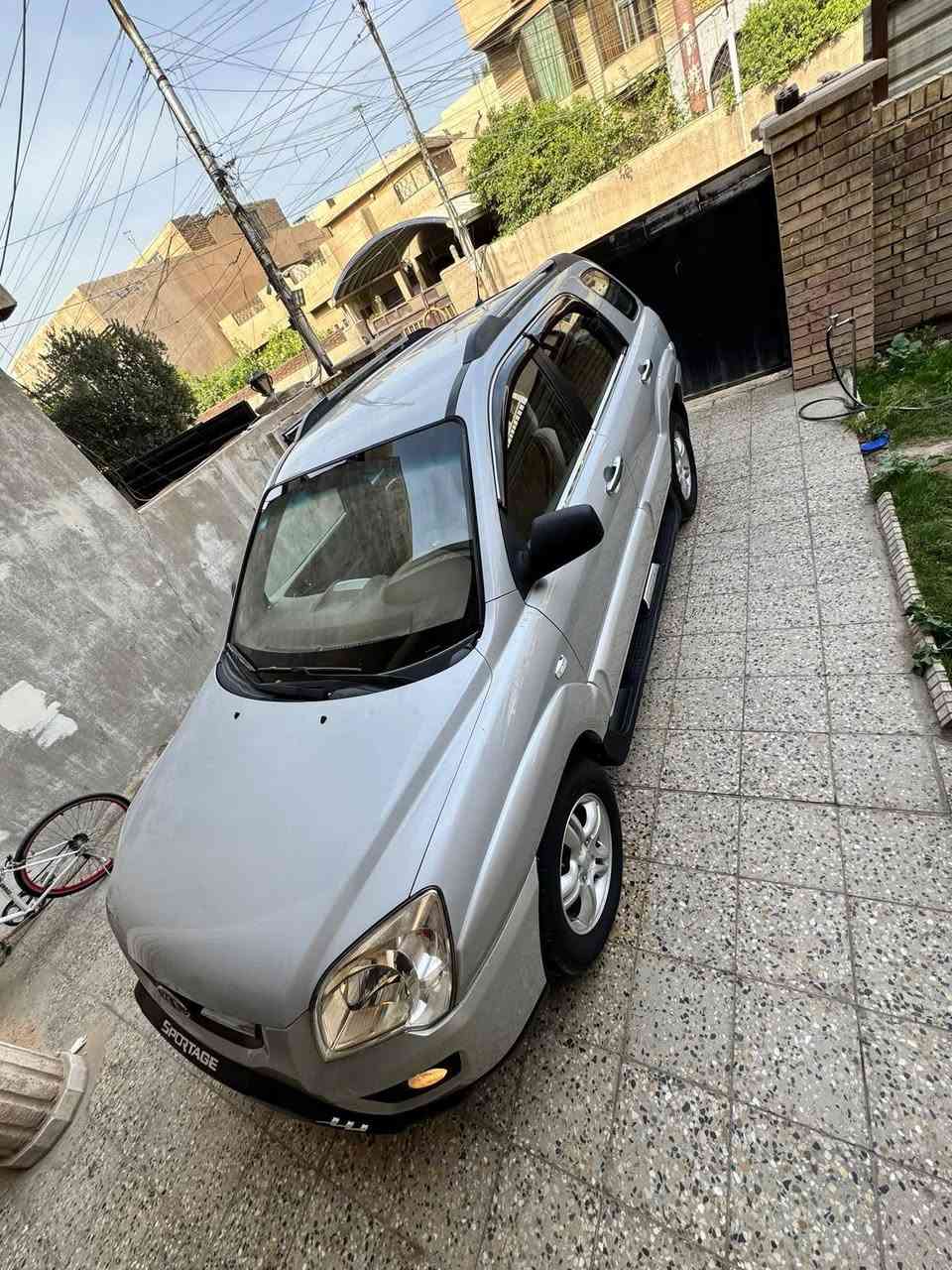 ســــــبورتج خليجي 2008
رقـــــــــــم بغداد بسـمي
السياره وضع شركة ماتحتاج اي مصرف 
كـــير ومحرك 2000 دوش... كفاله
تبـــــريد ❄جيد جدا
حماوه ثابته
تخم تاير وصدر.. جديد
مكـان فـلــــــــوجـه
الســــــعر (115)
***********
