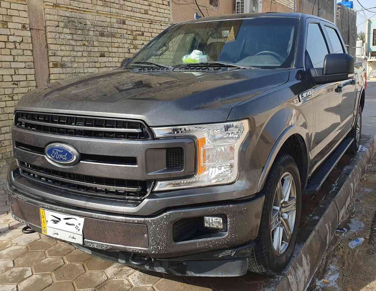 🚘 للبيع فورد F-150 XLT موديل 2018
🔹 محرك V8 سعة 5.0L
🔹 كير طرح أوتوماتيك 10 سرعات
🔹 دبل (4x4) فورويل
🔹 باب طويل / بدي قصير
🔹 ماشية 120 ألف كم
✨ المواصفات:
تشغيل عن بعد
نظام إطفاء اقتصادي عند التوقف
أنظمة مساعدة قيادة
سايد بريك كهربائي
مقاعد كهربائية + تدفئة
تحكم بالستيرن
شاشة + كامرة خلفية
حساسات خلفية وجانبية
جام خلفية كهربائية
🔸 حادث بسيط جداً (جاملغ أمامي أيسر) بدون تأثير على الشاصي أو اللغد.
📍 الموقع: واسط – الكوت
📄 رقم بغداد (مشروع وطني) تحويل مباشر بأي محافظة
💰 السعر المطلوب: 21,000 دولار قابل للتفاوض بالمعقول
❌ فقط بيع

📞  ***********
📞  ***********
