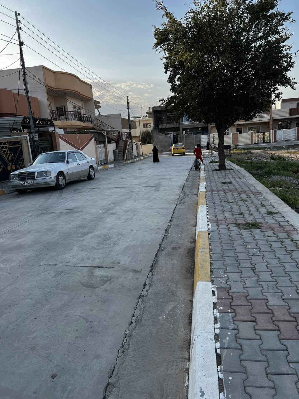 🏘🏘مشتملات عدد 2  للبيع ديالى خانقين / خلف الملعب حي اليكيتي طابو صرف مساحة كل مشتمل 100 متر واجهة 5 والنزال 20 
موقع حلو كدامة حديقة طابقين اثنينهم نفس التصميم 
طابق الاول 
1 غرفة نوم وصالة ومطبخ ومجمع درج مع مجمع صحيات 
طابق الثاني 
3 غرف نوم 

السعر مشتمل الواحد 75 مليون بي مجال 
سعر اثنينهم 145 مليون بي مجال 

للأستفسار اكثر اتصال بالارقام فقط 
***********
***********
مكتب فريا موفق للعقار
