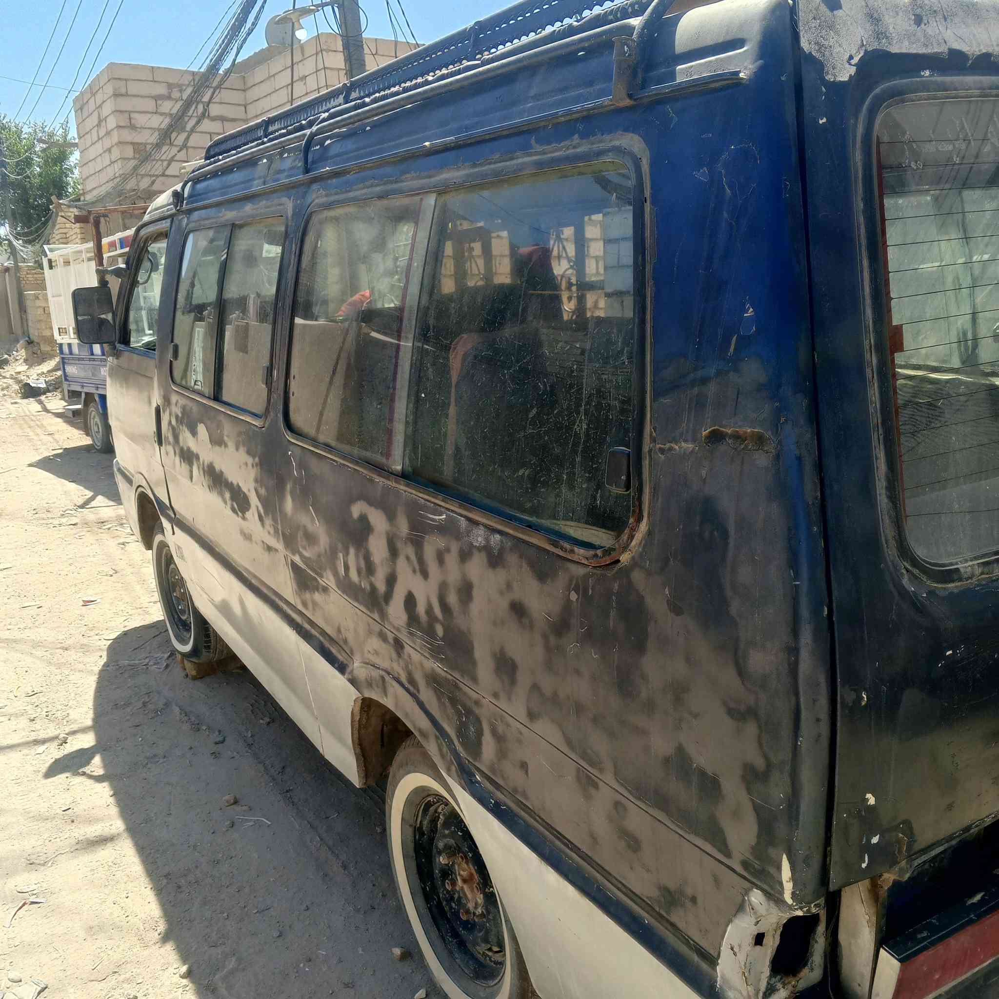 سلام عليكم كيا بسته لبيع موديل 95 رقم احمر ابيع كوم حديد ما اندل راعيهه  سعر 11 وبيهه مجال عنوان كوفه حي 17تموز رقم ***********
