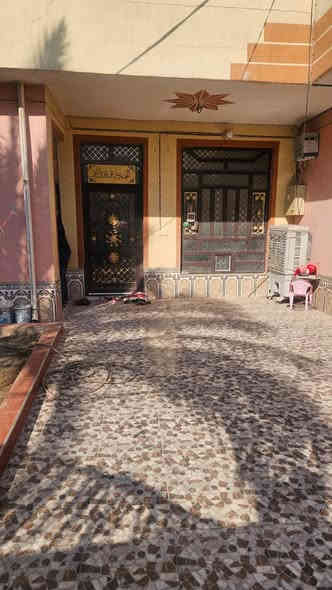 دار مساحة 220 متر طابو زراعي طابق واحد خلف التانكي بلدروز يتكون من 2 غرفه نوم صاله وستقبال ومطبخ وصحيات موقع جيد ان شاء الله 
وبسعر 68 مليون وقابل للتفاوض 
استفسار 
***********
