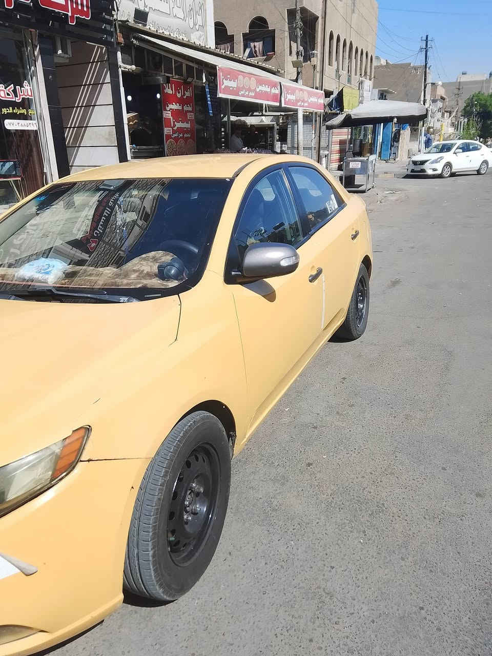 السلام عليكم فورتي موديل 2010وارد امريكي فول اوتمتيك كير ومحرك جيد جدا حداديه جيده  طخم تيرات جدد تبريد غرفته جيد رقم بغداد انكليزي          بسمي وتحويل مباشر حدثه جاملغ الامامي الأمن سياره بلادي السعر 80مبايل***********في بغداد
