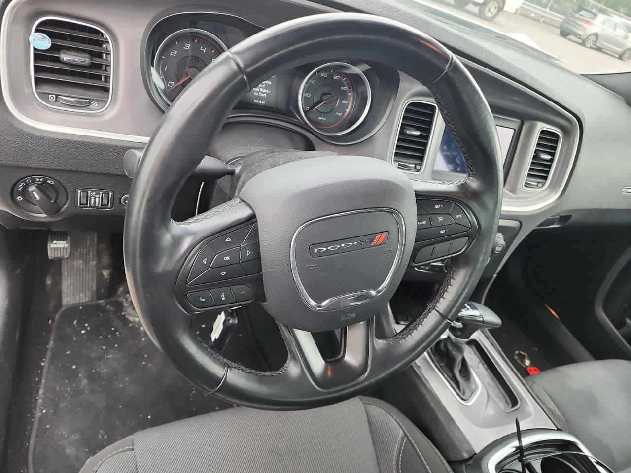 السلام عليكم ورحمه الله وبركاته 💫
للبيع جارجر موديل 22 
فئه SXT
سياره وارد امريكي جاهزه من كل النواحي السياره بدون صبغ فقط 3قطع مبدلات نفس لون مال حادث سيارة صواصي كفاله ومكينه وكير وكشر كفاله من كل النواحي 🟩

مواصفات السياره 🟩 
تشغيل عن بعد 🟩 
بصمه 🟩 
نقطه عمياء 🟩 
شاشه وصط🟩
لد نهاري 🟩 
كراسي جلد 
كراسي كهرباء 🟩 
جناح خلفي🟩
تتفئه كراسي 🟩 
لايت زينون🟩
حجم المحرك V6.3600 
السياره داخله جلد لون مميز مشمشي 🟩
بيه هواي مواصفات مامذكوره بل منشور 🟩 
سياره ماشيه 70ميل 🟩
سياره مرقم بغداد بسمي 🟩 
السعر :235💰
العنوان بابل قضاء المسيب 🟩 
الاستفسار عن السياره اتصال على الرقم 
***********📞
