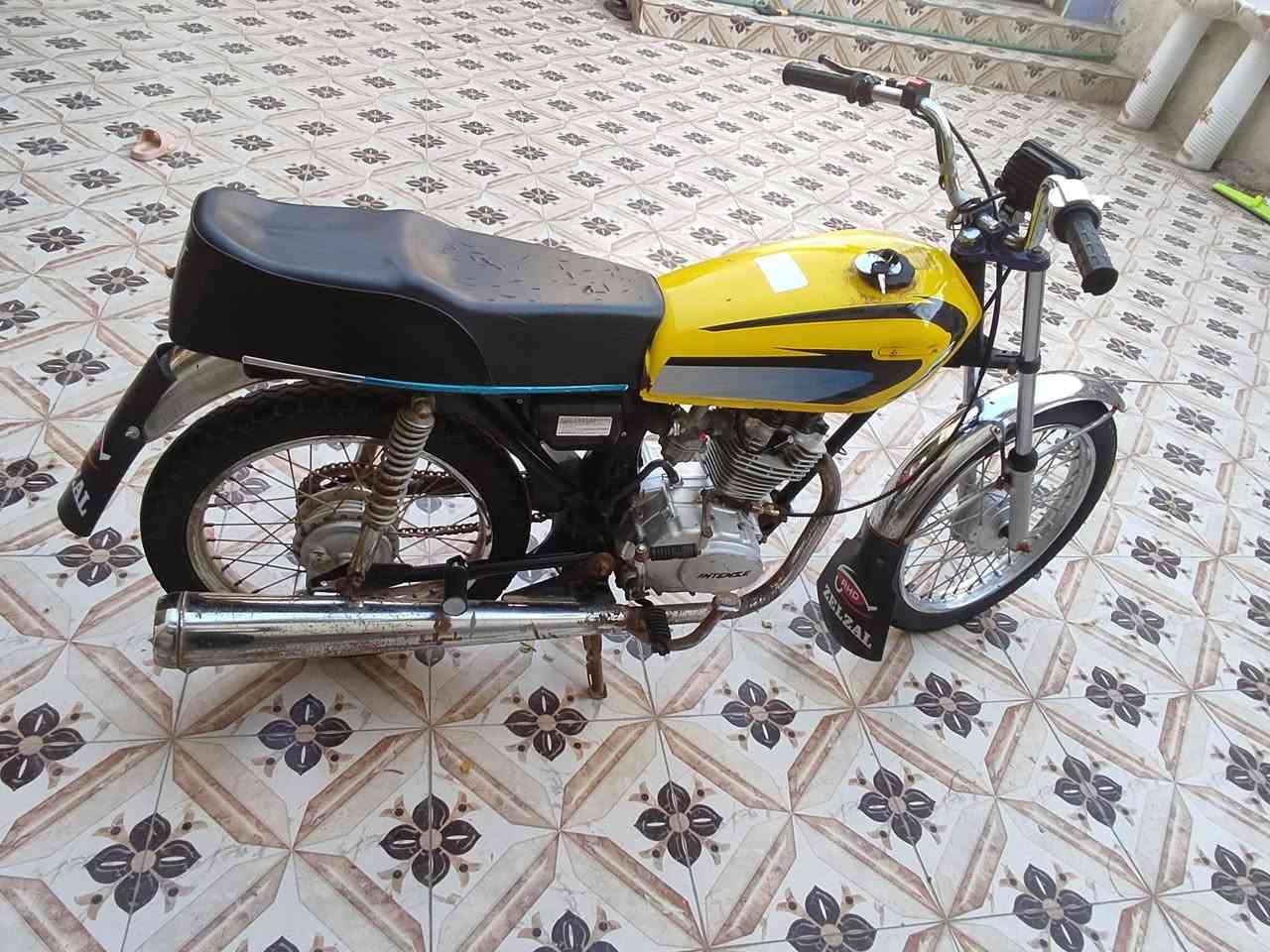 السلام عليكم اخوان دراجه تعمير مفتوحه  للبيع كلك بدون اوراق اكفلك عشاير فقط مكاني ناصريه مركز السعر 450وبيها مجال حك الجيه


**إذا كنت صاحب هذا الإعلان وتريد حذفه لأي سبب، رجاءا أرسل رسالة إلى الدعم الفني**