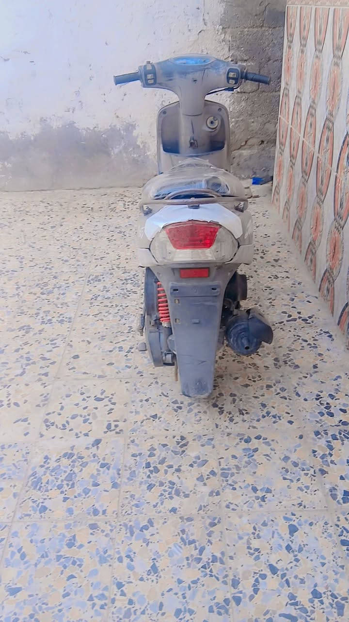 سلام عاليكم دراجه ماكس منغوالي البيع دراجه مفتوحه السالف شغال سعر 600 قفل جو 600 مابيع الا تعب روحك الستفسار ***********
