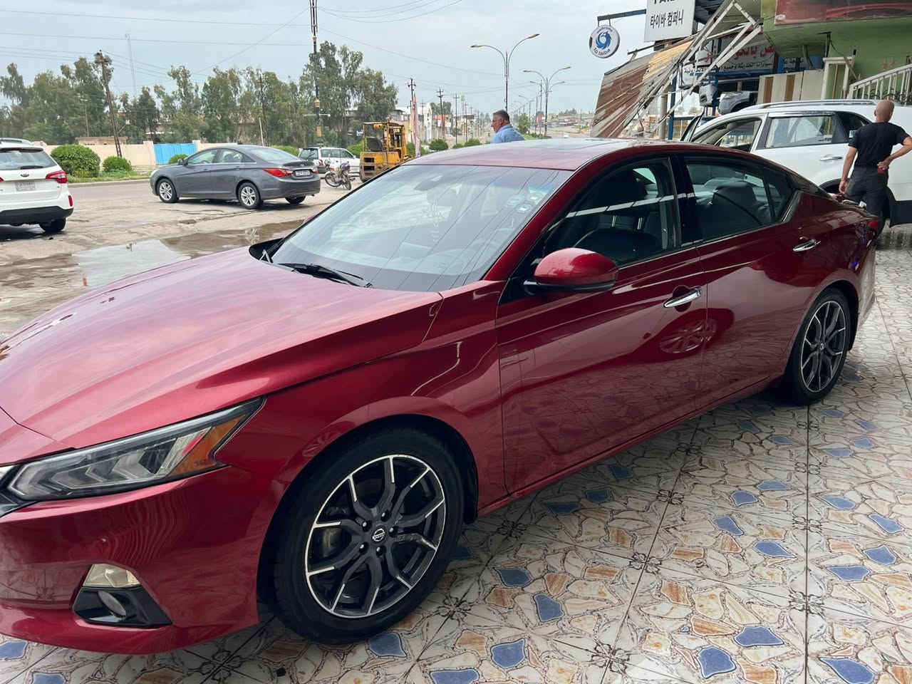 السلام عليكم
التيما موديل 20  فئهSL
ضرر بوند وجاملغ بدون دواخل 
ايربك فقط سترين
ماشيه 85 الف كيلو
رقم اربيل  جديد مسطره
شرط التحويل 
محرك وكير شرط
للاستفسار عن التفاصيل  والسعر
التواصل فقط عن طريق الاتصال
***********
متواجد في الموصل
