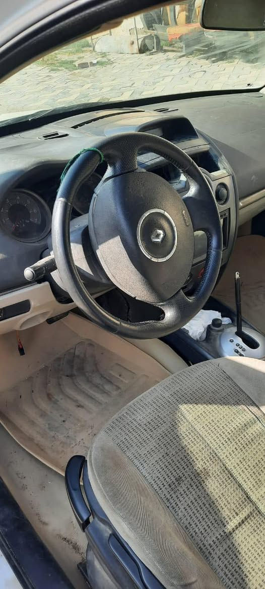 سياره جديده سعرها ٣٠بيها مجال عنوان البصره /القرنه رقم مبايل ***********/سياره بدون رقم
