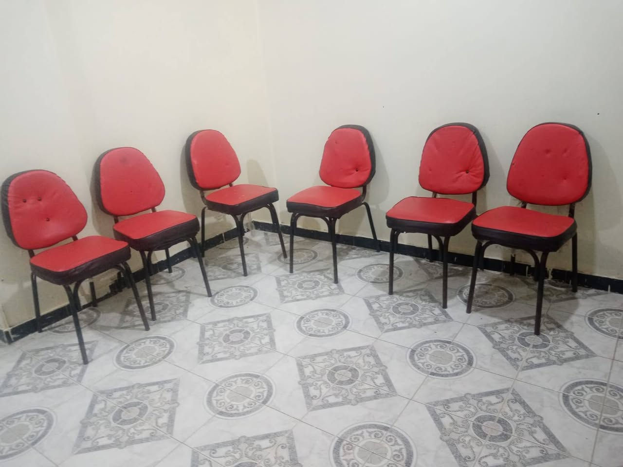 📢 للبيع – تجهيزات مركز تجميل أو عيادة بحالة جيدة 📢

🔹 2 سرير شازلونج مستعمل
🔹 6 كراسي
🔹 2 مكتب
🔹 2 بروفايل
🔹 عجلة

✅ جميع القطع بحالة جيدة وجاهزة للاستخدام
✅ مناسبة لمراكز التجميل والعيادات والمكاتب
✅ فرصة مميزة للحصول على تجهيزات كاملة بسعر مناسب

📍 متاح المعاينة قبل الشراء

📞 للاستفسار والتواصل: 01021207949


**إذا كنت صاحب هذا الإعلان وتريد حذفه لأي سبب، رجاءا أرسل رسالة إلى الدعم الفني**