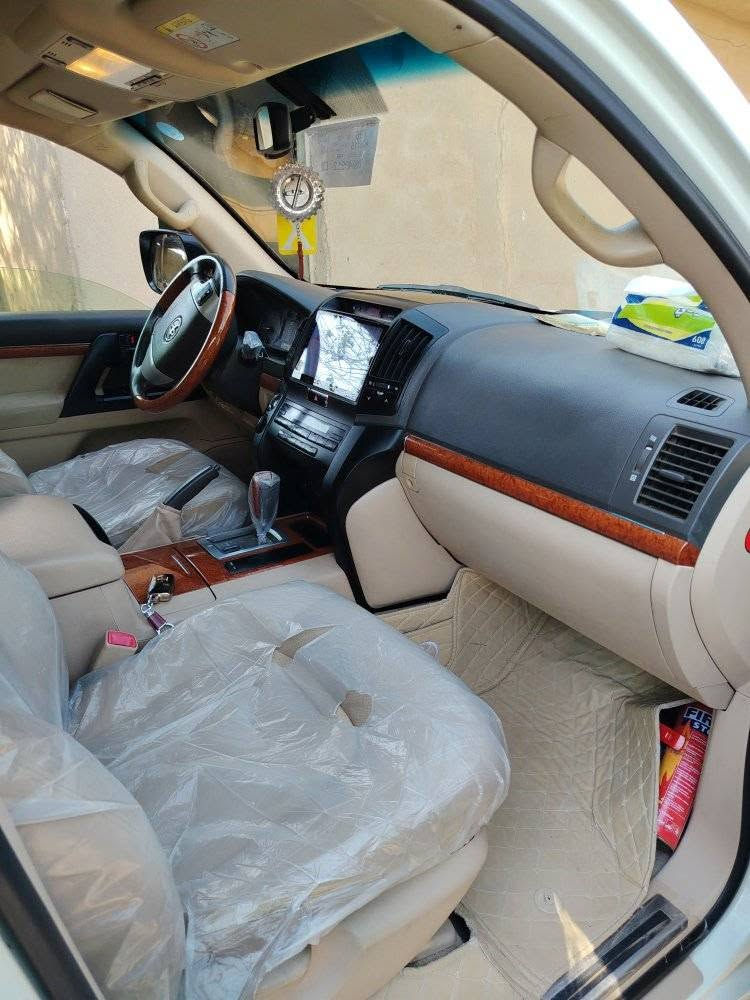 TOYOTA LAND CRUSIR GXR _ 2013_V8 _🪬

💎اللَّهُمَّ صَلِّ عَلَى مُحَمَّدٍ وَعَلَى آل مُحَمَّدٍ
ملاحظه / بدون مراوس

🔹تويوتا لاند كروزر  2013 
🔹سياره (V8 ) سلندر حجم محرك 4600
 
🔹ماشيه (170) الف كيلو 

🔹سياره مکفوله عامه من كلشي 
ما عدا الدعاميات 
  

🔹سياره محرك و گير بشرت ما مفتوح كاشي جديد 

‏‎شاشة كبير لمس كاميرا حاسة 

‏‎كاميرات  سيلاد فتحة سقف 

‏‎كشن جلد  تبريد مركزية

‏‎بصمة تشغيل عن بعد زينون 

  فورويل ويل 

💎 تخم تاير الاصلي

‏‎ 💎محرك كير بشرط مامفتوح

‏‎سيارة حيل نظيفة كلشي عل بلاد لوك
ما عدا  الدعاميات 

‏‎سنوية ل2028

‏‎باسمي السنوية بشرط تحويل 

‏‎🔷نفسي يوم /تحويل و وكالة حاظر 

‏‎📍مكانك  بغداد 

‏‎💵 سعر 400 $ وبيه مجال نشالله

‏‎


**إذا كنت صاحب هذا الإعلان وتريد حذفه لأي سبب، رجاءا أرسل رسالة إلى الدعم الفني**