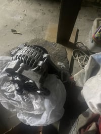 للبيع داينمو كيا مع سلف كيا سعرهن ٧٥ الف قفل العنوان بغداد شعب٠٧٧١٣٥٢٨...