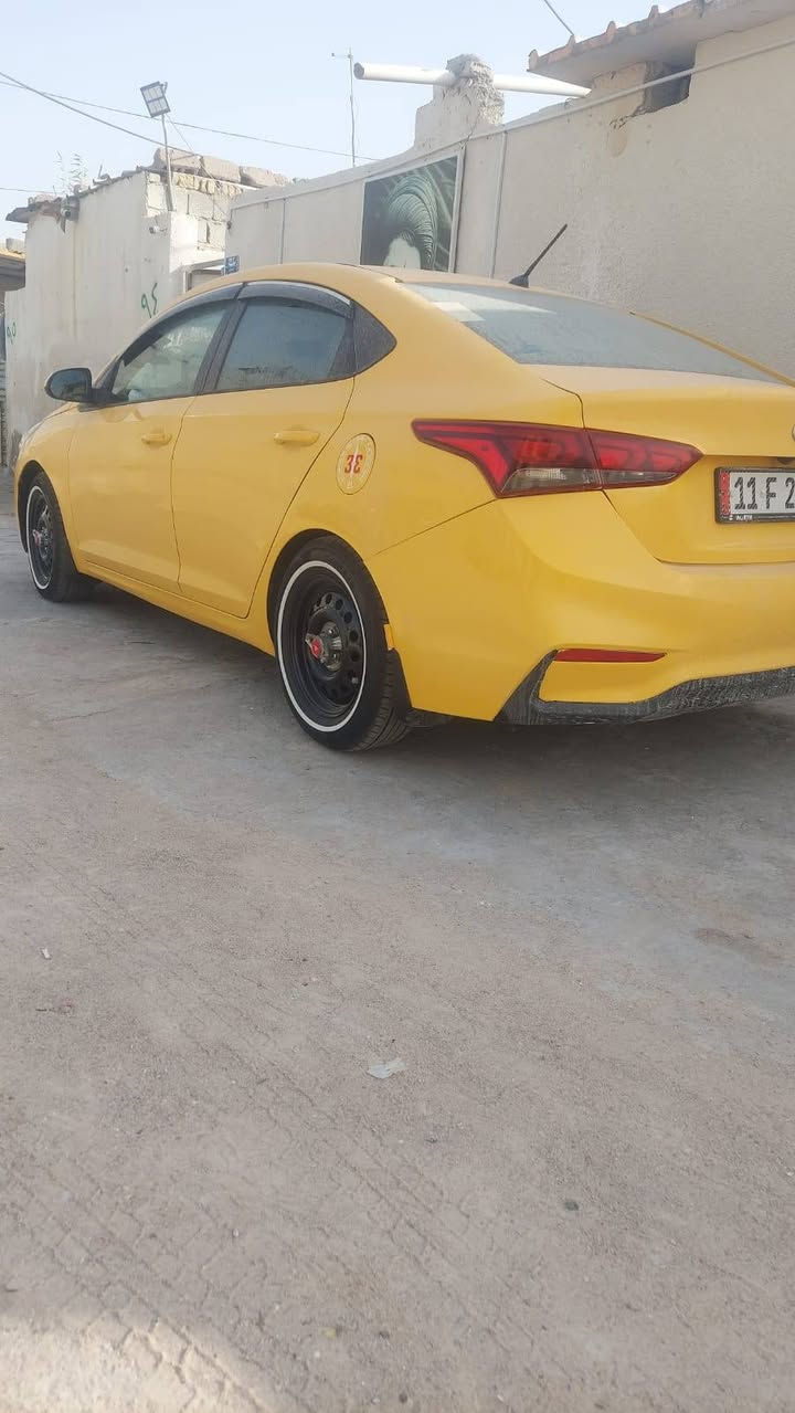 السلام عليكم سياره اكسنت مديل2018وارد امريكي ضربتهه بجم وتجي تفحص وشوف محرك جيتي صبغه جديده تخم تاير جديد خط ابيض تبريد تدفهه شغالات بيع او مراوس بسياره احدث رقم نكليزي بسمي مكاني البصره السعر95$وبيهه مجال ***********
