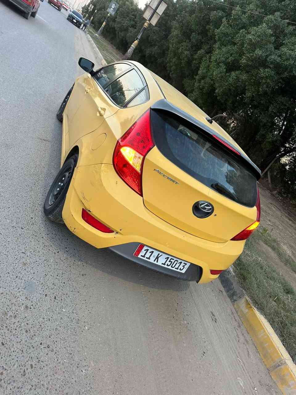 اكسنت مديل 2013 رقم بغداد تحويل مباشر مصفره هيئه وغرامات مكرك1600 جديد سياره بدون حادث ومآبيه معجون شي قليل  غرفه جديده  مكاني كربلاء السعر 78 وبيه مجال لشراي ستفسار***********
