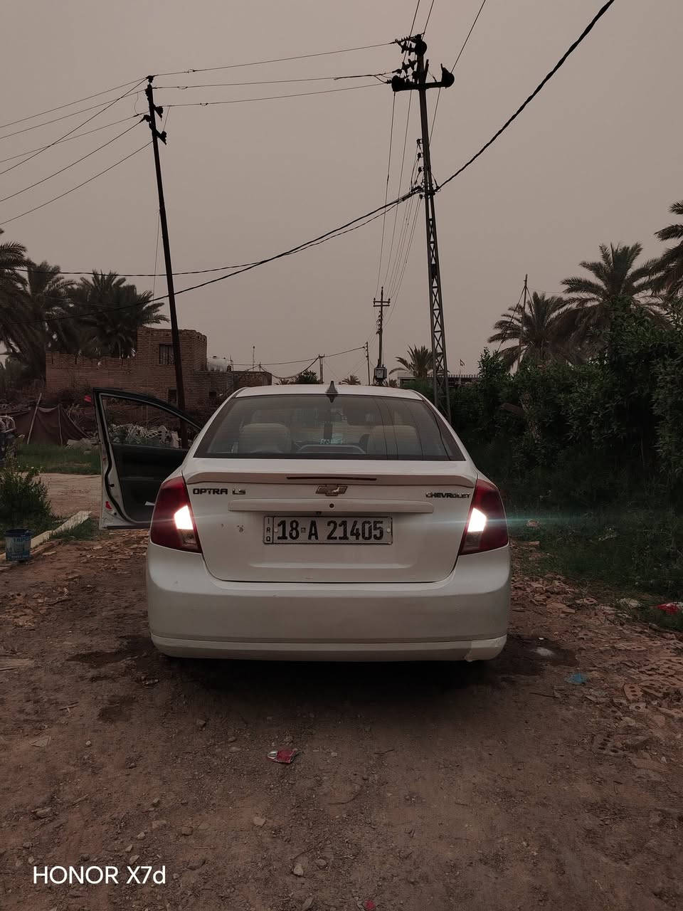 سلام عليكم سياره اوبترا للبيع مديل 11خليجي محرك وكير مكفول ضرره بس جاملغ امامي مبدل واحد بي عفسه وراده علبارد والباقي جديد رقم بابل سياره جديده بمعنى الكلمه رقم صاحب السياره ***********مكان السياره بابل الحمزه الغربي قرب ضاهر ومضهر باقي التفاصيل يم صاحب السياره مكلف بلنشر
