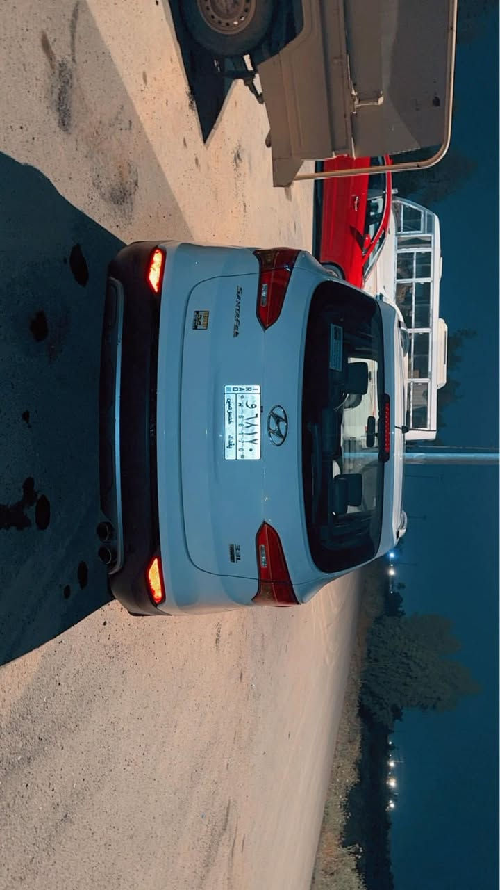 السلام عليكم 
هيونداي سنتاڤيا (خليجي)
موديل 2014 السياره فول 
بانوراما وبصمه اشاير بألمري 
كشنات جلد الداخل لون صحراوي 
تبريد وتدفئة كشنات كراسي كهرباء 
رقم انكليزي بغداد السياره ماشيه 128 
السياره 6 اسلندر 3 قطع تبريد خير من الله 
صورة السونار مرفوقة مع الصور 
السعر 153 وبيها مجال بسيط 
رقم الهاتف ***********متواجد واتساب واتصال
