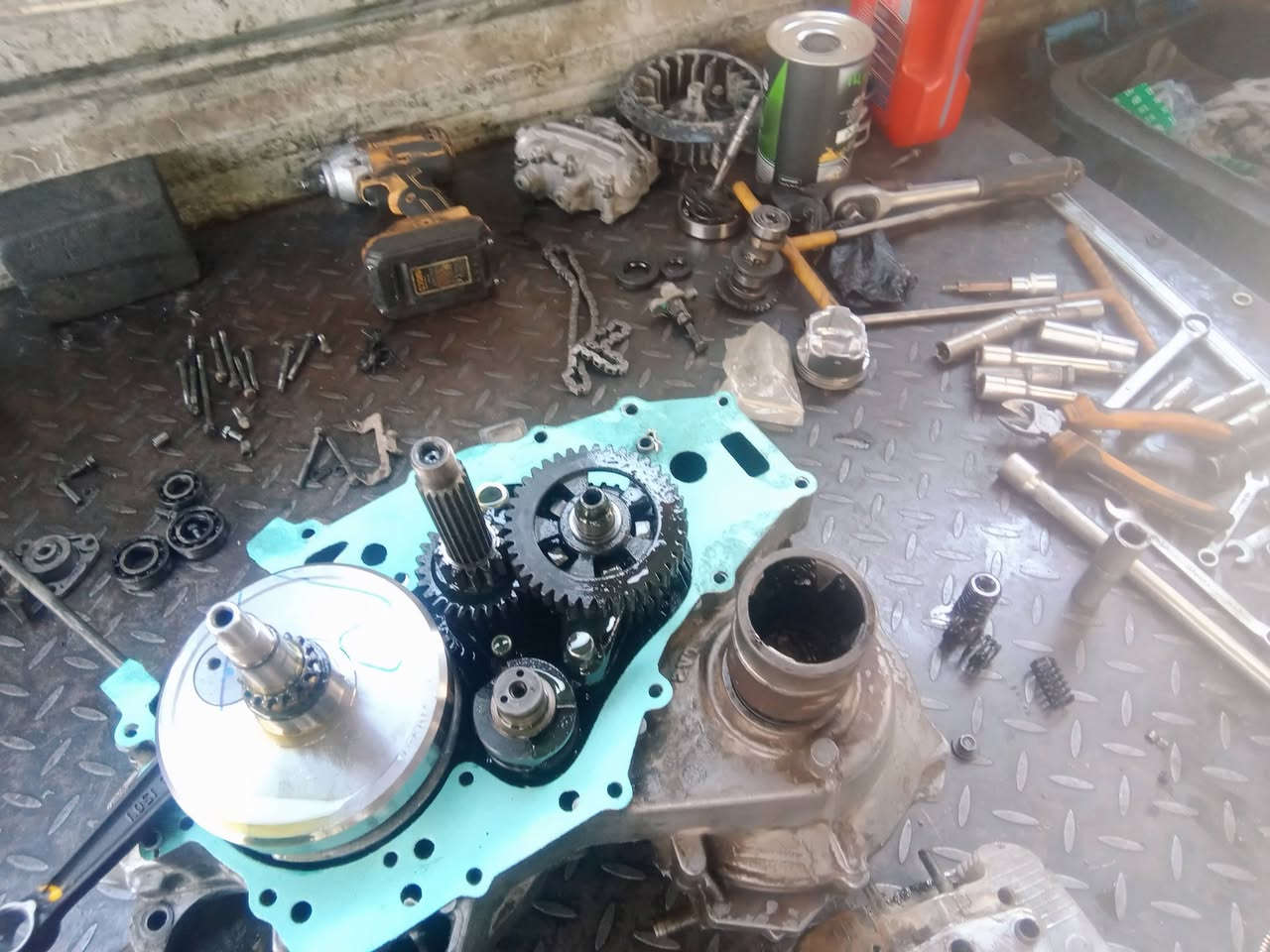 السلام عليكم  عندي tvs موديل 18 نظيفه اوراق اصوليه كامله واليوم جفتت محرك واكسل رايدها ب 3 ونص  وهاي صورها كاعد اجفت


**إذا كنت صاحب هذا الإعلان وتريد حذفه لأي سبب، رجاءا أرسل رسالة إلى الدعم الفني**