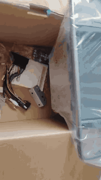 شاشة اصلية سبورتج مع كافة الملحقات جملة ومفرد شرط النظافة والشغل مع كافة المحلقات اسعارنا تفليش وجوة السوك بطن والما يصدك يسال توصيل ما عندي 
للتواصل واتساب 
***********
