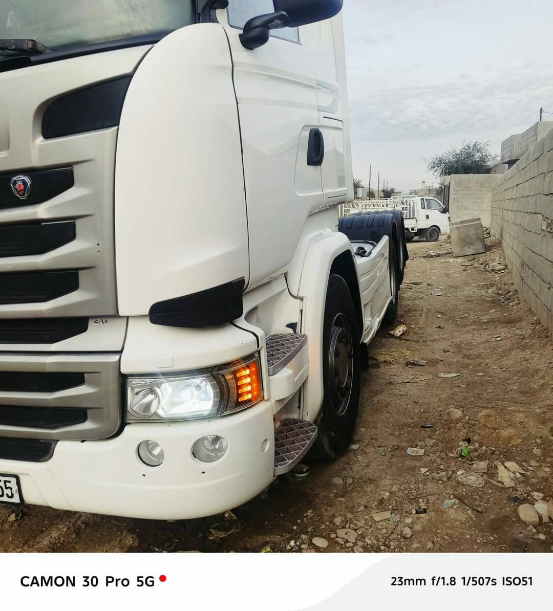 السلام عليكم
سكانيا موديل 2015

حجم 450

عرجه بدون اكلج

ثلاجه

تبريد شرط

سحال دبل تاير

بدون رتايدر

فصخ وربط بس الراس للبيع

سعرها 430$

العنوان الدوز للاستفسار الاتصال 

‏‪***********‬‏
