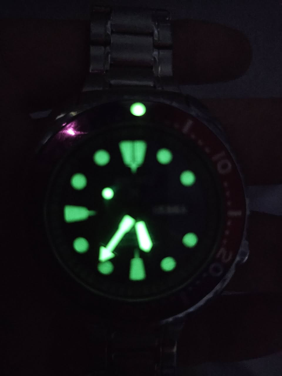 السلام عليكم
سيكو كوبي مكينة اوتماتيك
نضافة جديدة
نافذة لعرض التاريخ
ارقام وعقارب لامينوس
رنك خارجي دوار
قطر ٤٥
السعر ٦٥ الف
يوجد توصيل لجميع المحافظات
***********
