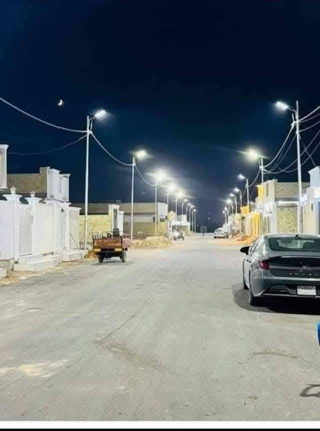 بيت🏠 50 متر مربع
يبعد عن شارع لعام 100متر فقط كلش قريب 
السلام عليكم      // ***********
يعلن مكتب ال نور  عمود 262

بيت مساحه 50م #طابو_زراعي سند 25

#قريب_شارع_لحولي 

(عنوان لمكتب   مقابل قريه لغدير) 
(  عمود 262بضبط مكتب النور                          

بيت جاهز مفتاح 🔑 
أساس وسقف صب مركزي 

منطقه كامله السكن #شوارع_تبليط 

غرفه + صاله + مطبخ معزول + صحيات 

#مدارس // ماء//. كهرباء//. تبليط  /. خط مولد ذهبي 

وتساب
***********

ملاحظه// توجد لدينا كل المساحات من دور او قطع
