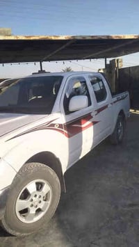 نيفارا موديل 2009 سياره جاهزه ونظيفه كلش مال جنايه مكفوله من الضربه وا...