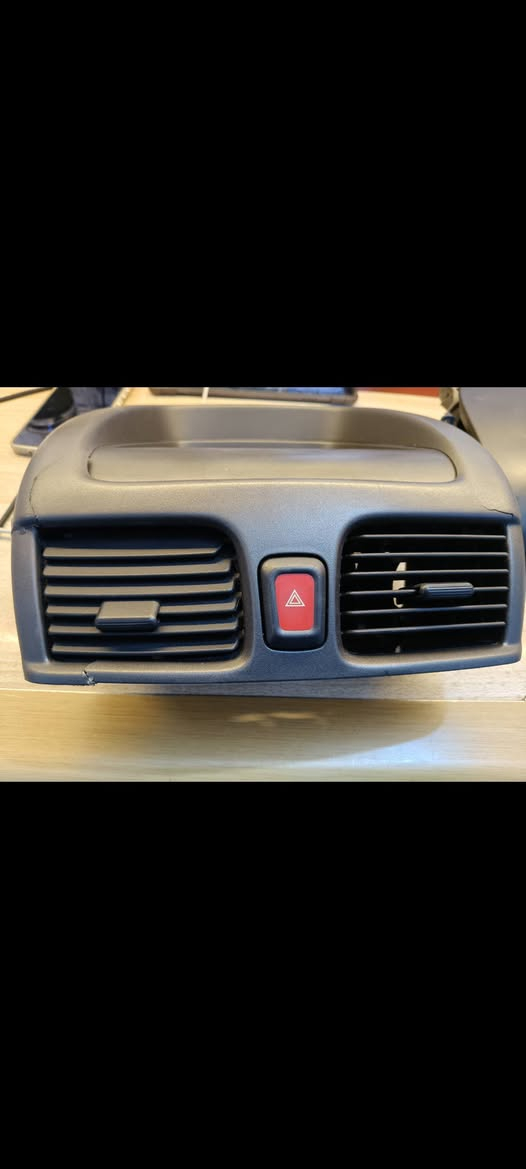 السلام عليكم غراض نيسان سني للبيع ***********
