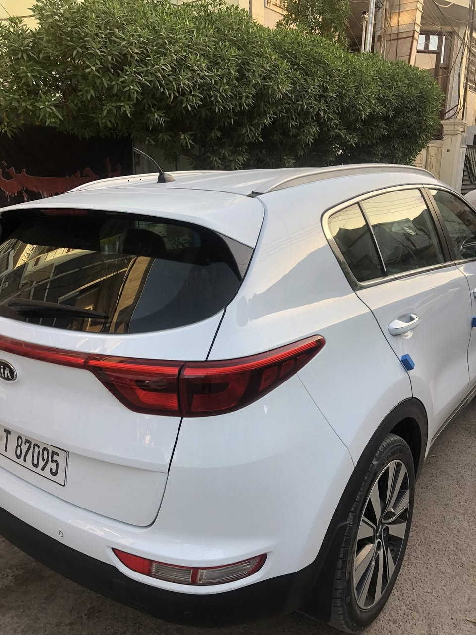 سلام عليكم كيا سبورتج موديل 2019 ماشيه 52الف رقم بغداد تحويل ثاني يوم رقم انكليزي العنوان بغداد البنوك
ملاحضه توجد طخه خفيفه باب الخلفي علا وضعه للاستفسار اتصل علا رقم ***********
