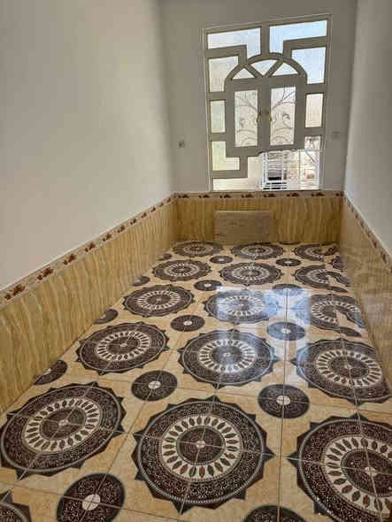 دار 🏠 للبيع    45 مليون 

المساحه 55 متر 

بناء نظيف جداً  

في حي النداء قرب المدرسه الصينيه 

طابو صرف 

طابقين 

الطابق الاول   {غرفه + مطبخ + تخاريج} 

الطابق الثاني  {غرفتين +  تخريج}  

للاستفسار ***********
