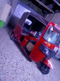 تكتك موديل 18رقم بغداد بسمي كايمه المكينه 07700798526