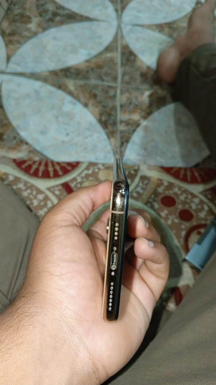السلام عليكم
ايفونXS MAX
مبدل شاشه  سعرها 100 الف مطابق للاصلي
فيس ايدي متوقف 
بطاريه وكاله عمره75
ذاكره 64
ولباقي كله وكاله 
السعر 175وبي مجال 
الاستفسار ***********

