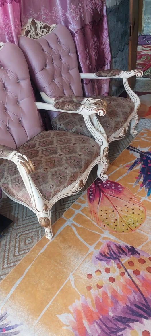 قنفات ٦ مع ميوزه ٢ كلش نضاف وسعر مناسب ٣٠٠ بي مجال مكانهم الاصمعي


**إذا كنت صاحب هذا الإعلان وتريد حذفه لأي سبب، رجاءا أرسل رسالة إلى الدعم الفني**