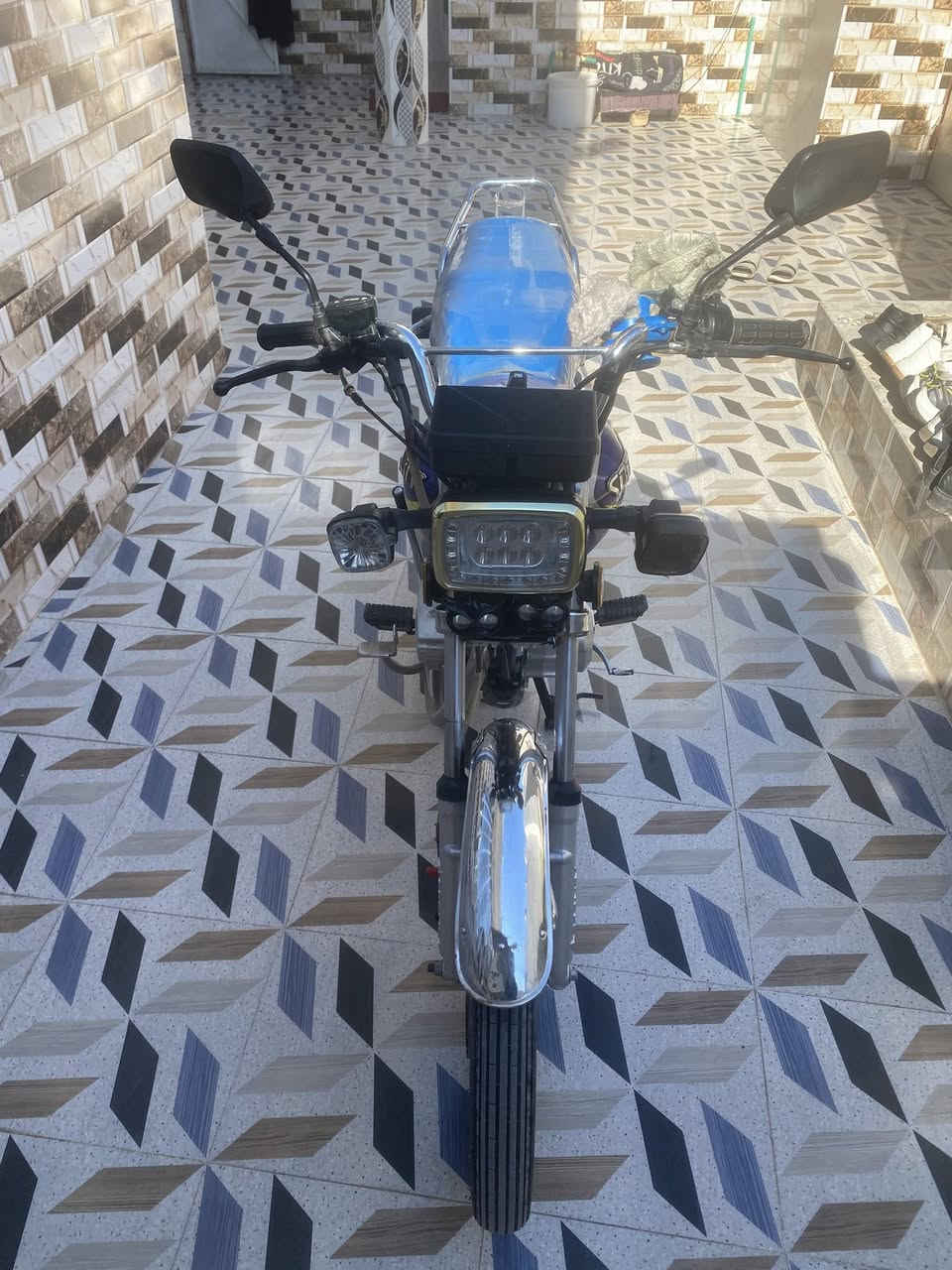 سلام عليكم دراجه للبيع مديل 22دراجه خير من الله كهربائيات كله شغاله. محرك سبانه ما ممدودههه عليه  دراجه خير من الله مكاني ديالى تقاطع الوجهيه السعر خاص او تصال ع ***********
