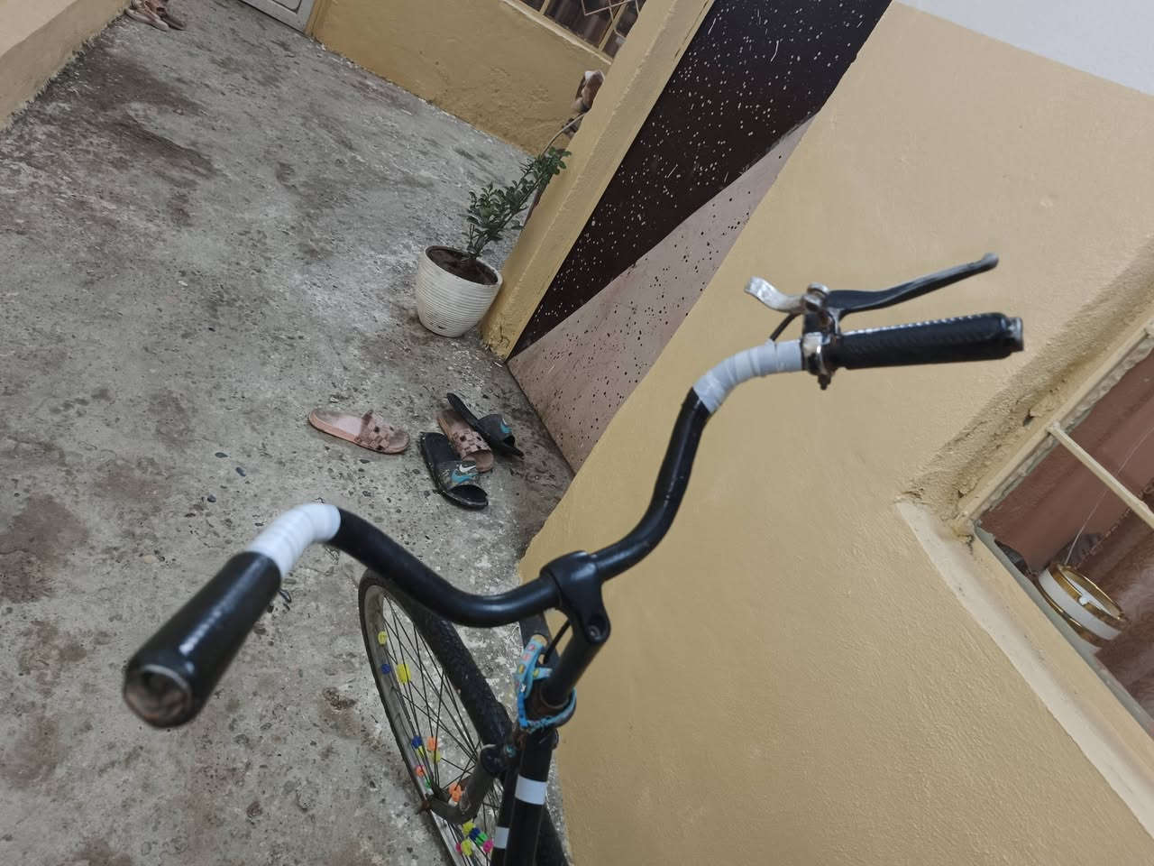 متوفر بايسكل عبدالحليم جديد نضيف مابي اي عيب
بريك شغال مامبدل بي اي شي صارلى سبوعين 
السعر 35وبي مجال لل طيبين الموصل الايسر حي الانتصار


**إذا كنت صاحب هذا الإعلان وتريد حذفه لأي سبب، رجاءا أرسل رسالة إلى الدعم الفني**