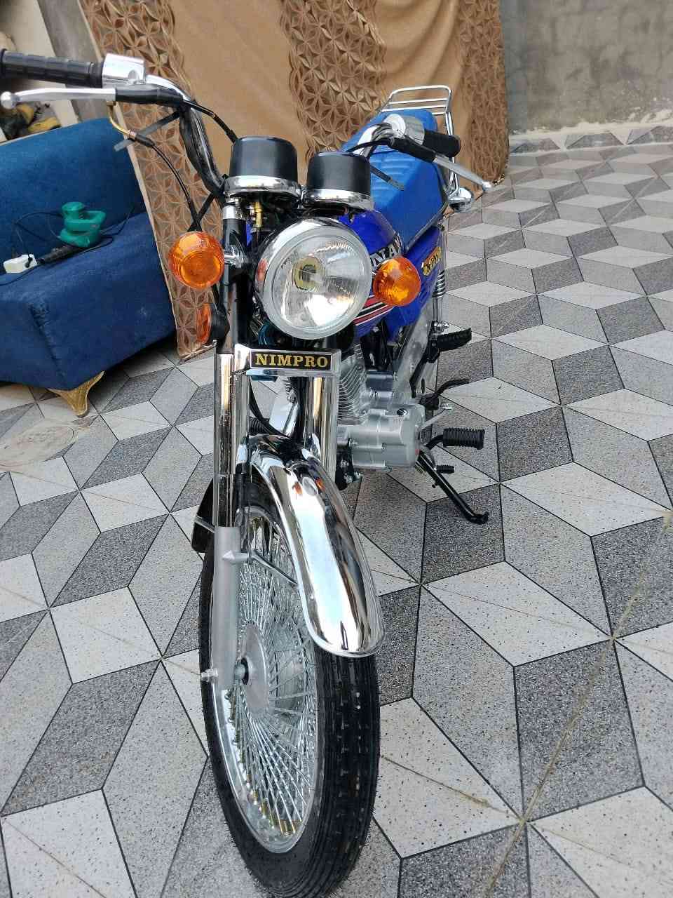 عليكم شباب نامه بروح 2025 بعدها زيرو من الوكيل للبيت فقط سبب البيع ابو مراضي ع درجه  سعر ٨٥٠ وبيهاا مجال المو شراي لا يكسر بحلال العالم صاحب دراجه ***********
