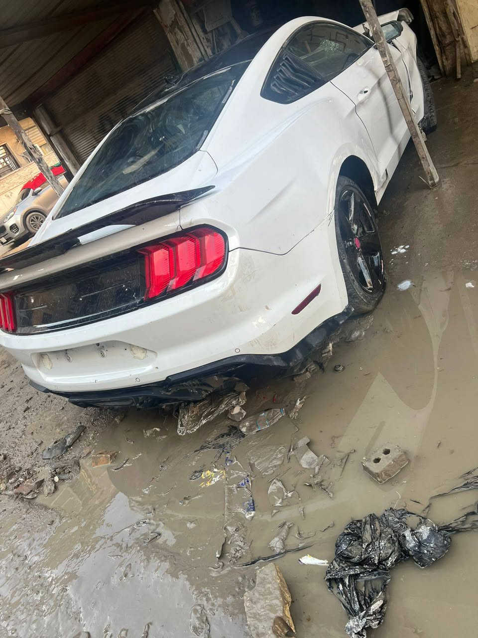 فورد موستنك ايكو بوست موديل2022رقم اربيل دولي  بيهه حادث السعر 65وبي مجال. العنوان بغداد       ***********.
