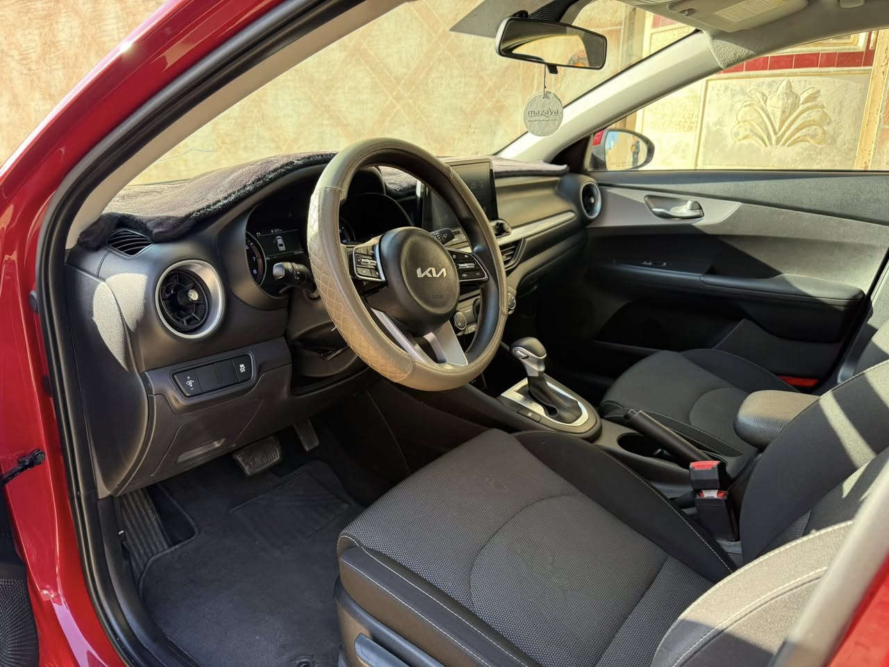 سلام عليكم  كيه فورتي مديل 23 امريكي الضرر مالها بنيد بدون دواخل شرط محرك 2000السياره بعدها منفيس ما مرقم يحقله يسجلها كل محافضات العراق  ***********
