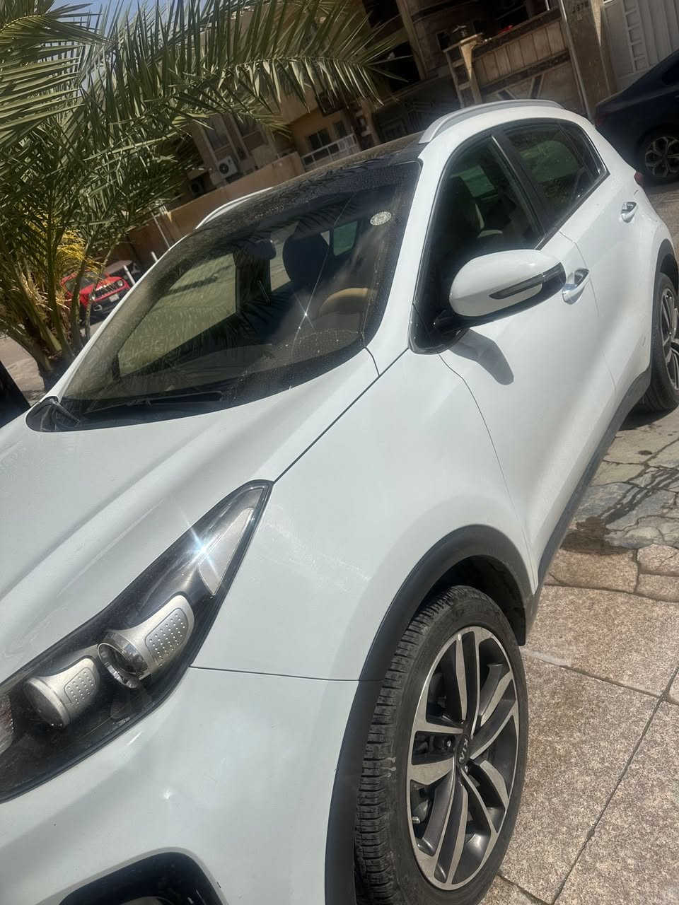 كيا سبورتج ٢٠٢٠ خليجي 
فول مواصفات للاخير مواصفات امريكي 
بنوراما 
تحكم ستيرن جهتين 
رادار امامي خلفي 
اشاير مري 
مري شفط 
كير ومحرك بشرط بيها اشويه بارد بلجنطه 
الباقي مكفول 
مكان السياره 
السيديه 
***********
السعر ٢٠٥ وبيها مجال بسيط
